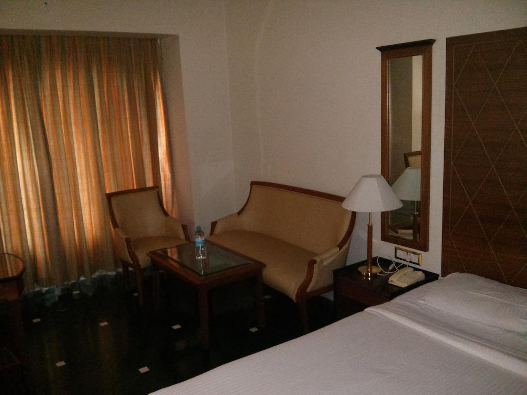 Kamat Lingapur Hotel Haiderabad Buitenkant foto